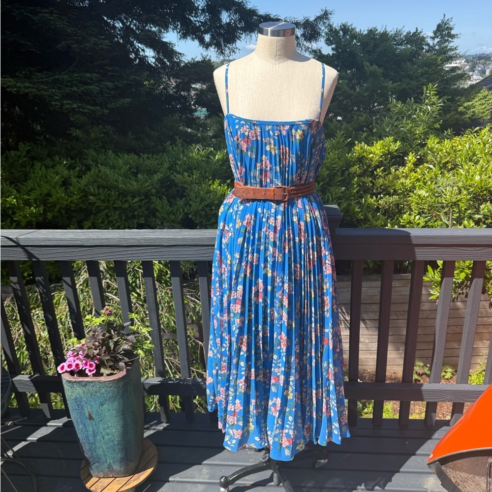 Monique lhuillier size 10 lined Floral Blue Dress size 10